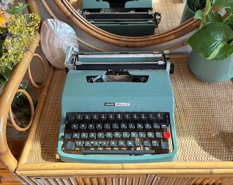 Typewriter Olivetti Lettera 42 NOT WORKING. - Etsy