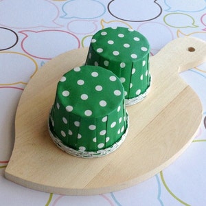 50 Polka Dots Green Baking Cups image 1