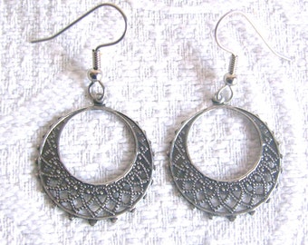 Antiqued Silver Filigree Hoop Earrings
