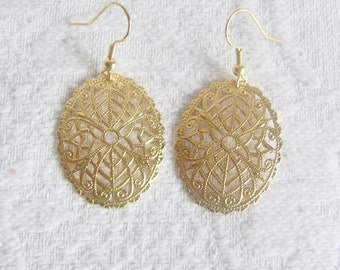 Large Silver or Gold Oval Filigree Pierced or Clip On Earrings