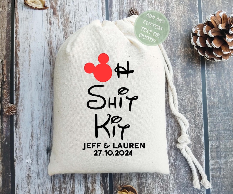 Bolsa personalizada de Mickey Mouse para la resaca: Recuerdos para despedidas de soltera imagen 1