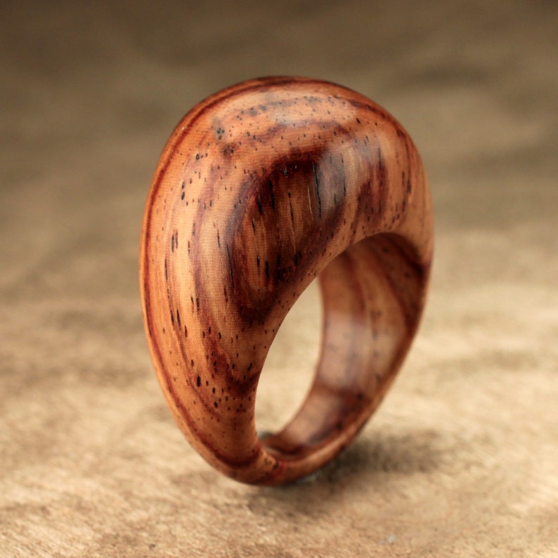 Size 9 Bull Nose Top Honduran Rosewood Ring image 1