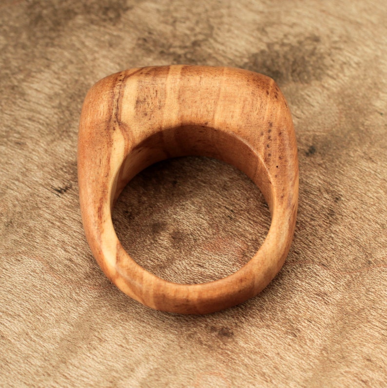 Size 10.75 Bethlehem Olive Wood Ring No. 15 image 4