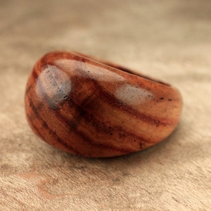 Size 9 Bull Nose Top Honduran Rosewood Ring image 3