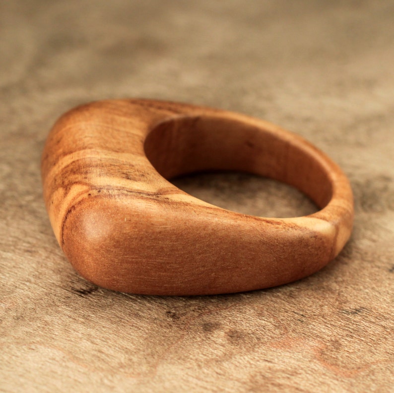 Size 10.75 Bethlehem Olive Wood Ring No. 15 image 3