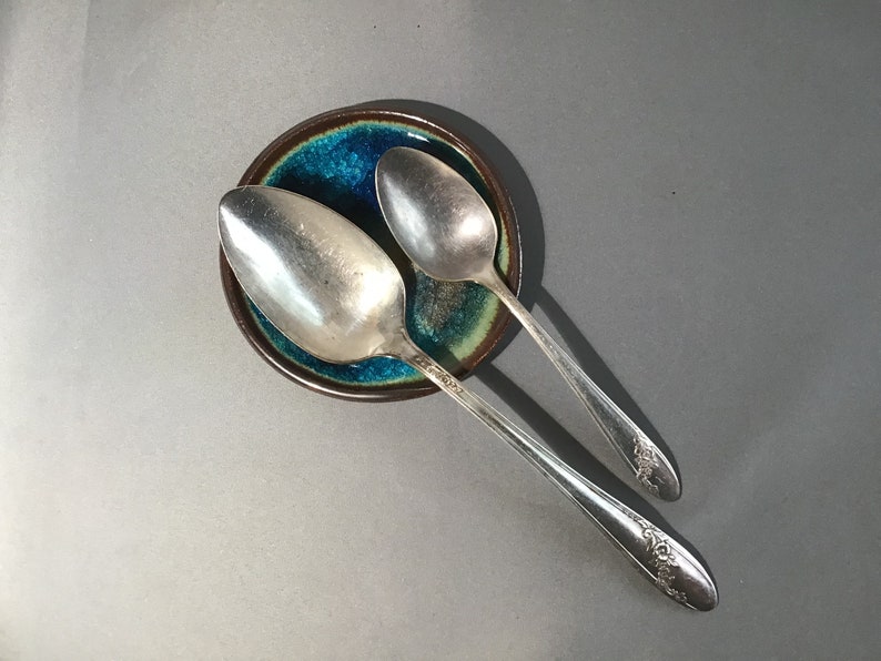 Blue Spoon rest, brown glaze with crackles, ocean affect image 6