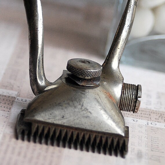 antique barber clippers
