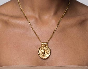 Stort stjärnteckenmedaljonghänge: Guldfärgat vintageinspirerat horoskophalsband