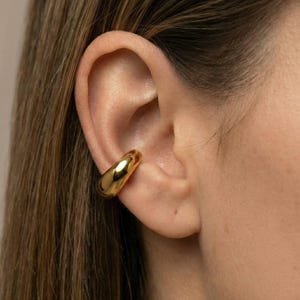 Ear Cuff spesso: involucro di cartilagine asimmetrico senza piercing