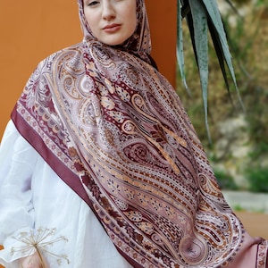 Etnic Pattern Voile Hijab – Lightweight & Wrinkle-Free – Breathable Cotton Blend Headscarf – Boho Modest Scarf for Everyday Wear