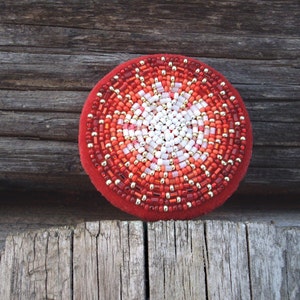 Bead embroidered Red Brooch Bead Embroidered Circle Brooch Red White Beadwork image 4