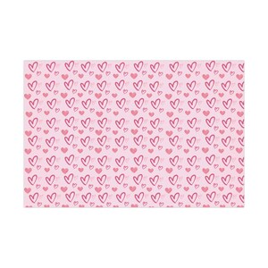 Carta da regalo - Carta da regalo rosa a forma di cuore, finitura opaca/satinata, inchiostri certificati GreenGuard UL, realizzata negli USA