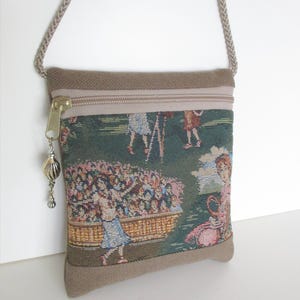Zippered Tennis Pouch in Tan and Tapestry
