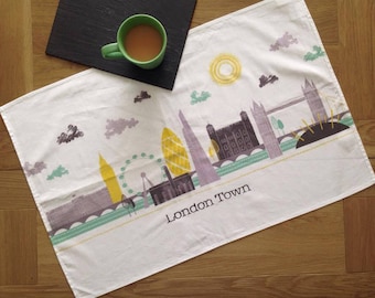London Skyline Tea Towel: UK Cotton Cityscape Souvenir