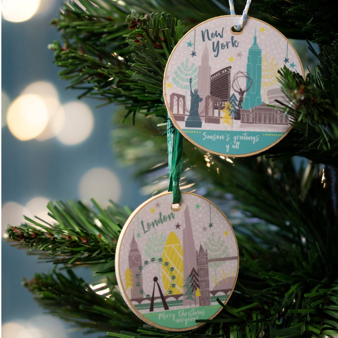 London and New York Christmas Tree Decorations / Travel Xmas Tree Dec