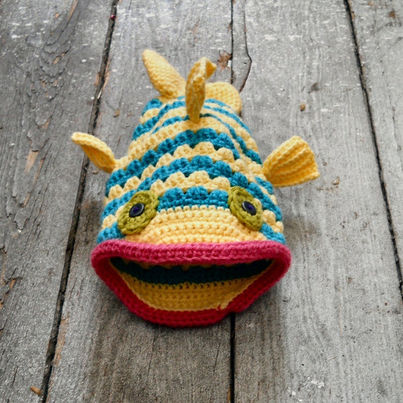 Crochet Fish Hat Pattern and Tutorial image 2