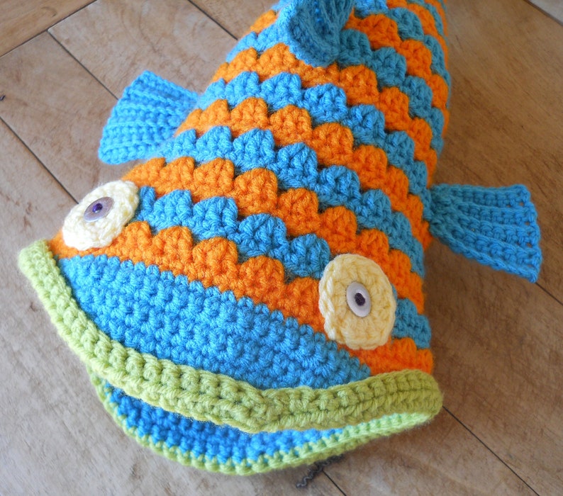 Crochet Fish Hat Pattern and Tutorial image 5