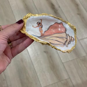Personalization of shells, oysters, scallops, decoration, place markers