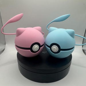 Mew Pokéball Prop (Shiny Available) - 3D Printed with High Quality Settings