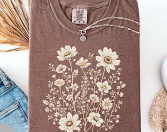 Camiseta con estampado floral en linóleo, camiseta con flores silvestres color crema, camiseta con estampado botánico, regalo para amantes de la naturaleza, top con flores, camiseta con colores cómodos, camiseta con linóleo