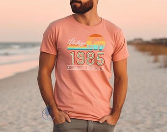 40-årsdagströja | Född 1985 | T-shirt i begränsad upplaga | 40-årspresent | Milstolpefödelsedag | 40-årsdag för pappa | Retrotröja