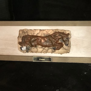 HORSE hair pottery jumper set in wood frame comes with engraved nameplate horse hair pottery earthenware pottery Pet Memorial