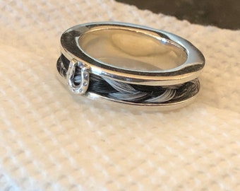 Joyería de pelo de caballo Anillo de plata de ley trenzado de pelo de caballo con detalle de herradura Joyería de resina de pelo de caballo para mascotas