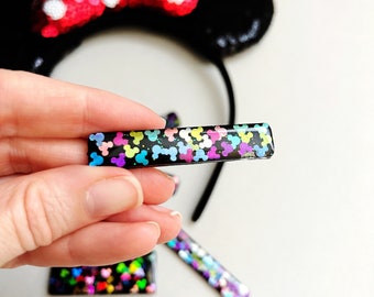 Arco iris holográfico negro Mickey Mouse inspirado / resina / acrílico / brillo / clip de pelo /