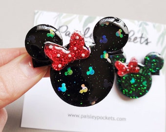 Mini pinza para el cabello de resina negra brillante con forma de cabeza inspirada en Mickey Mouse