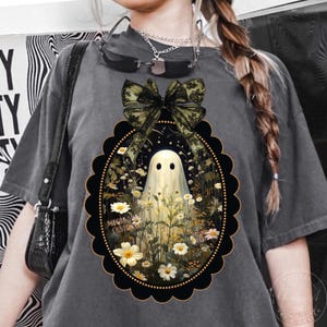 Coquette Bow Cottagecore Ghost PNG - Vintage Daisy Floral Sublimation Design, Spooky Vibes Shirt DTF file, Girly Halloween Tee, Downloading image 4