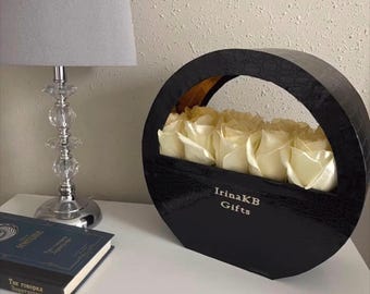 Handmade Faux Leather Flower Basket – Elegant Round Gift Box (L30.5xW12xH29cm)