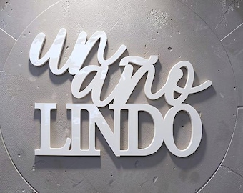 Un Año Lindo Wood Sign: Spanish First Birthday Sign Backdrop Cutout