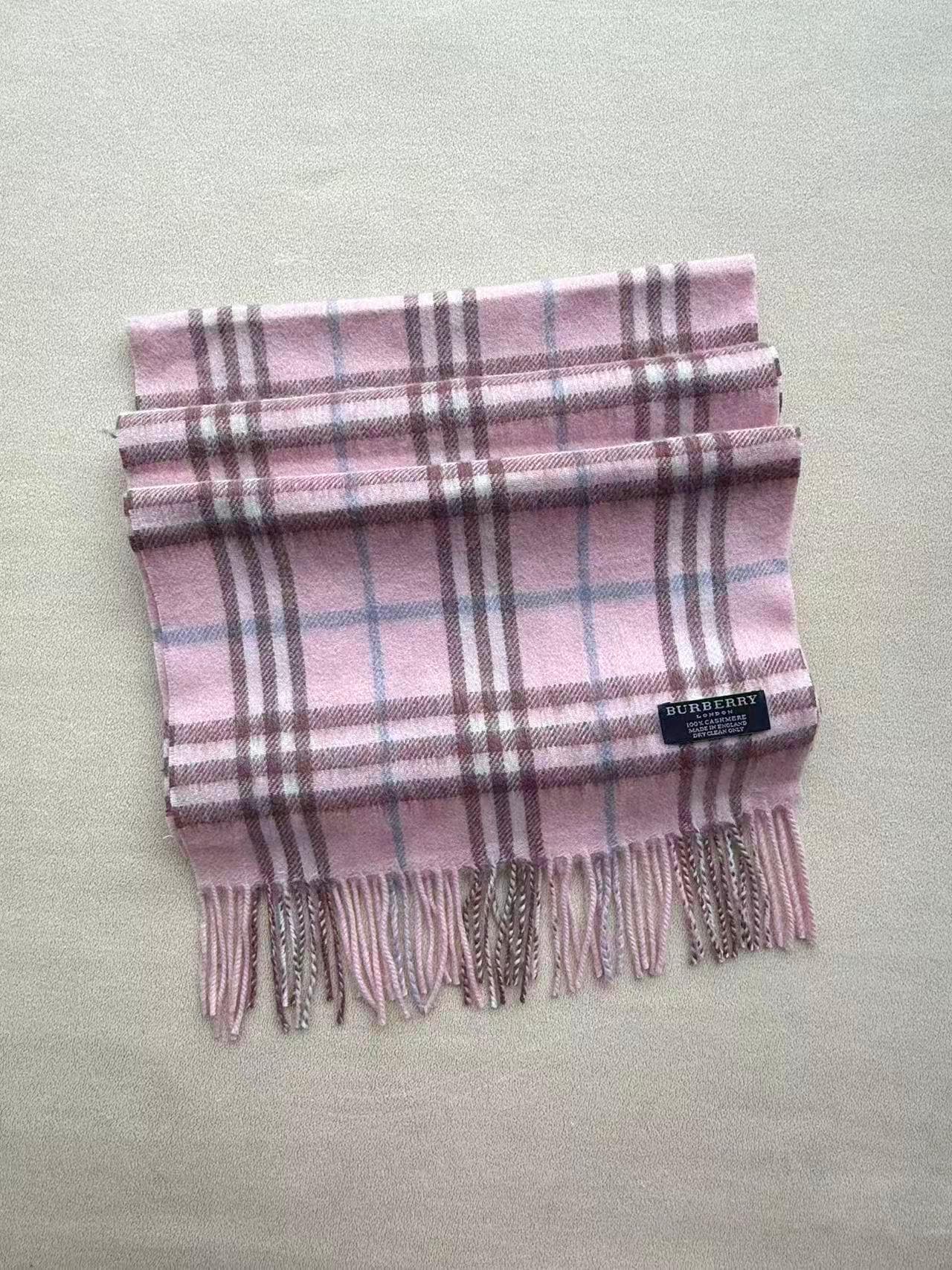 Vintage Burberry 100%cashmere Scarf in Excellent Condition Made in