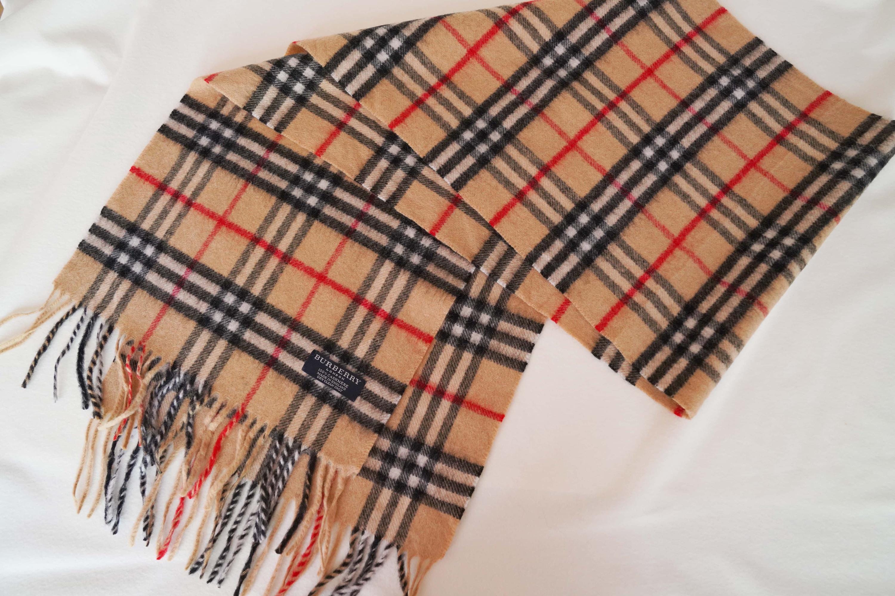 Vintage Burberry Camel 100%cashmere Scarf in Excellent Condition