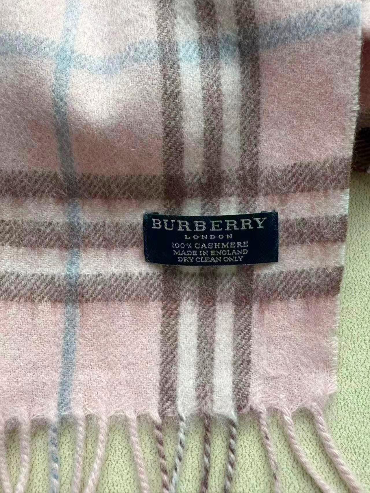 Vintage Burberry 100%cashmere Scarf in Excellent Condition Made in
