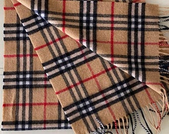 Vintage Burberry camel 100% kasjmier sjaal in uitstekende staat gemaakt in Engeland