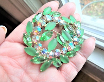 Stunning Genuine Vintage Juliana Green Stones Some Frosted/Aurora Borealis Rhinestones Large Brooch/Pin