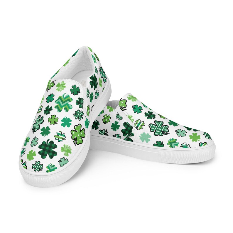 St. Patrick’s Day Shamrock Canvas Shoes for Women - Lucky Irish Green Slip-On Shoes for Teachers Doctors Nurses Travel Casual Workdays