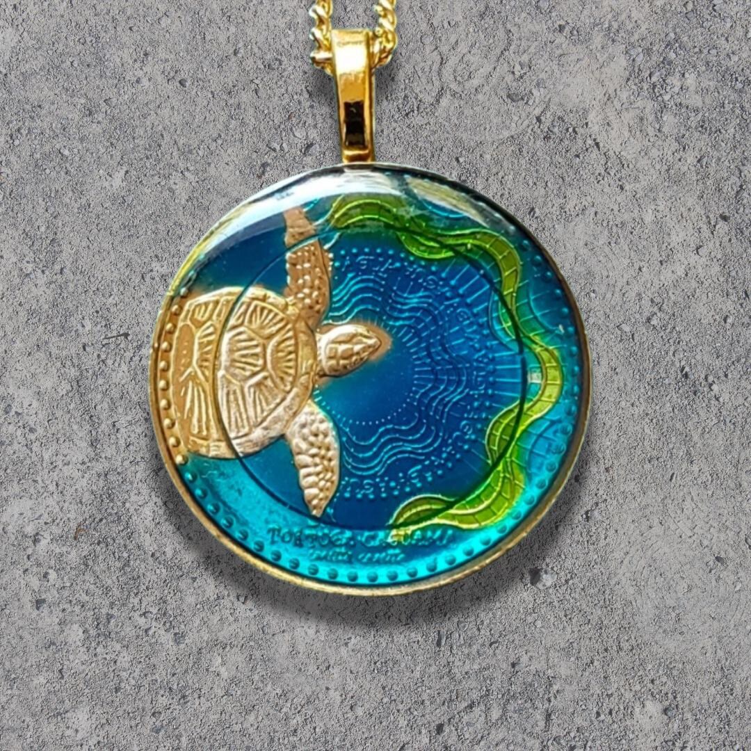 Hand Painted Colombia Coin: Sea Turtle Pendant. 1 Inch Coin. - Etsy