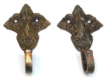 Vintage Messinghaken, dekorativer Haken, Wandhaken, Metallhaken, Messingmond Kleiderhaken, Wandhaken aus Messing, Haken im viktorianischen Stil
