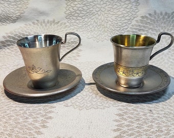 Duits zilveren koffiepaar, Melchior-koffiekop, verzilverde gegraveerde koffiemok, kop met schotel en originele doos,