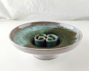 Estnisk handgjord ikebanavas, rustik lerskål, grön keramik Wabi-Sabi, mittpunktsdekoration i japansk stil, blomvas grönblå