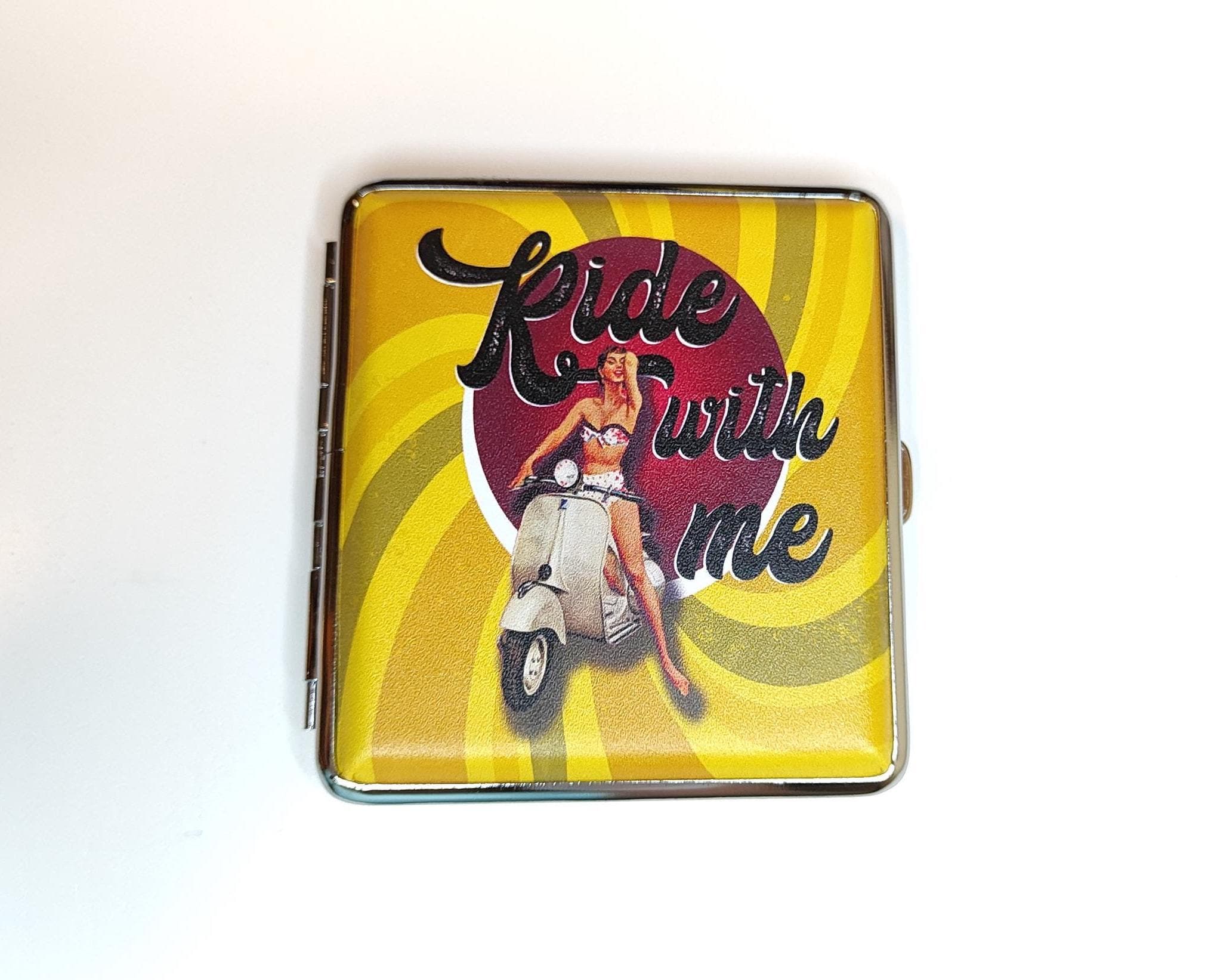 pin up cigarette case Vintage metal cigarette case, Pin up girl cigarette case, Tobacco box,  Metal multi color cigarette case, perfect gift for smokers