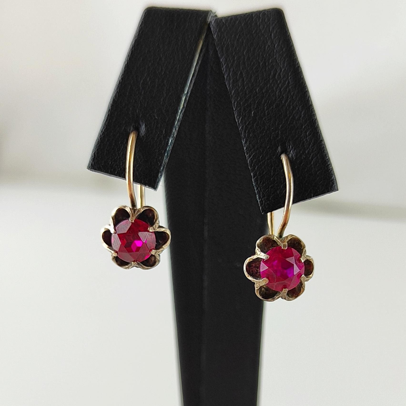 Vintage Soviet gold plated silver ruby earrings, 875 sterling silver with gold plating, Pink ruby earrings, Oval pink earrings