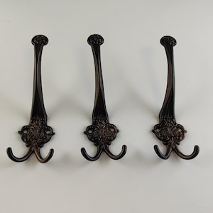 Vintage Dark Brass Hook, Decorative Hook, Wall Hook, Metal Hook, Brass Coat Hook, Brass Wall Mounted Hook, Set of 3 Victorian-Style Hooks