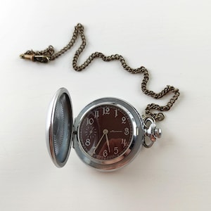 Vintage Soviet Molnija Pocket Watch “Pobeda” 1941–1945 Commemorative Steel Case & Chain, Working USSR Chain Watch