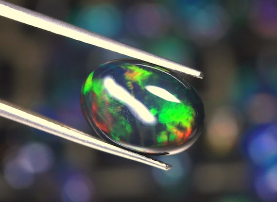 Ethiopian Black Opal Cabochon: 4.45 CT Oval Flashy Gemstone