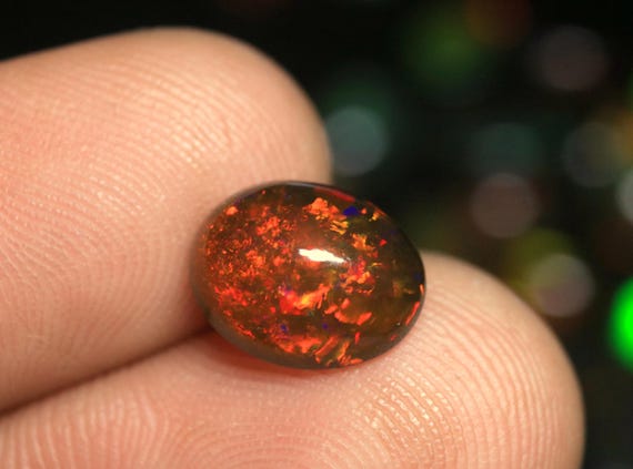 Natural Welo Opal Loose Gemstone: 2.40 CT AAA+++ Colorful Black Opal Cabochon For Jewelry