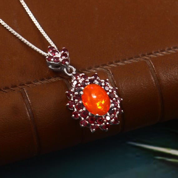 Orange fire Ethiopian opal pendant necklace, Oval opal pendant, Minimalist pendant Necklace, AAA Ethiopian opal pendant, Genuine fire opal