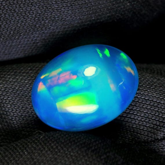 2.80 CT Welo Opal Gemstone, AAA Grade, Multi Flashy Oval, Jewelry Making